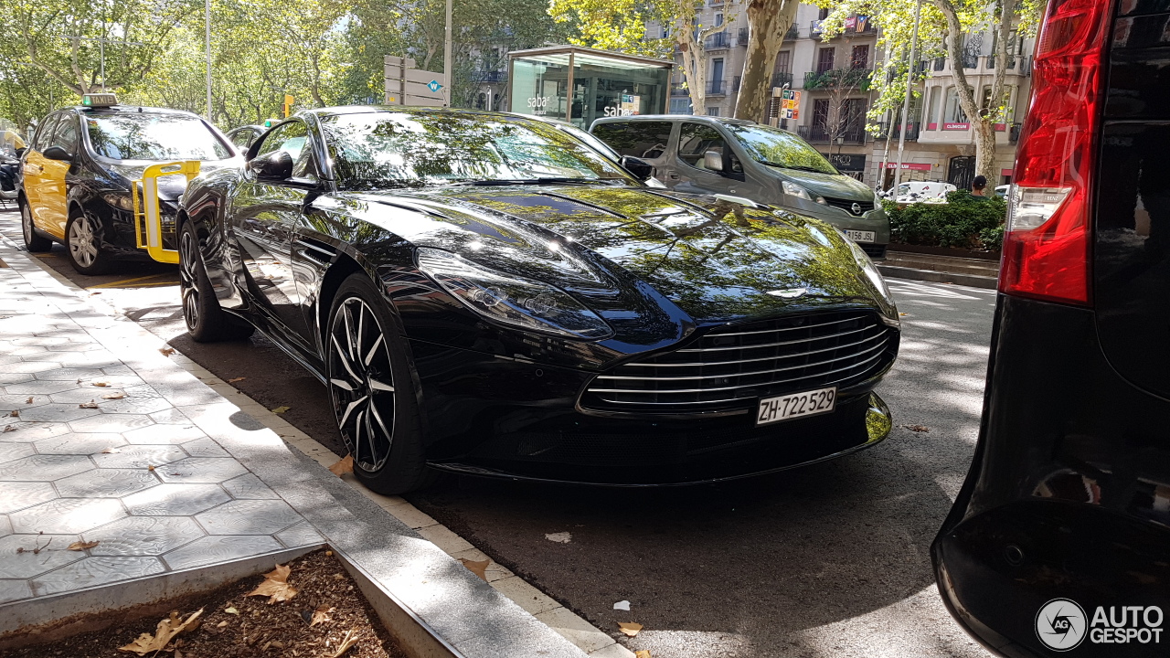 Aston Martin DB11