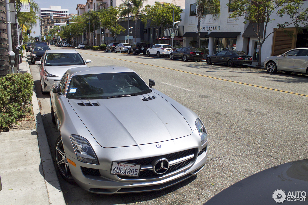 Mercedes-Benz SLS AMG