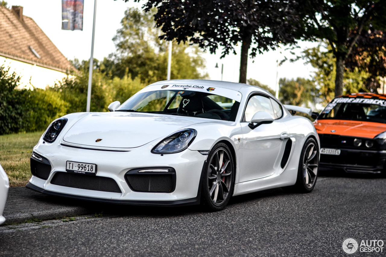 Porsche 981 Cayman GT4