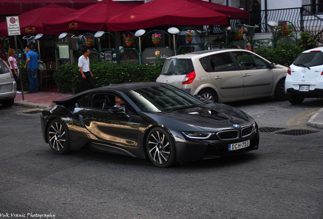 BMW i8