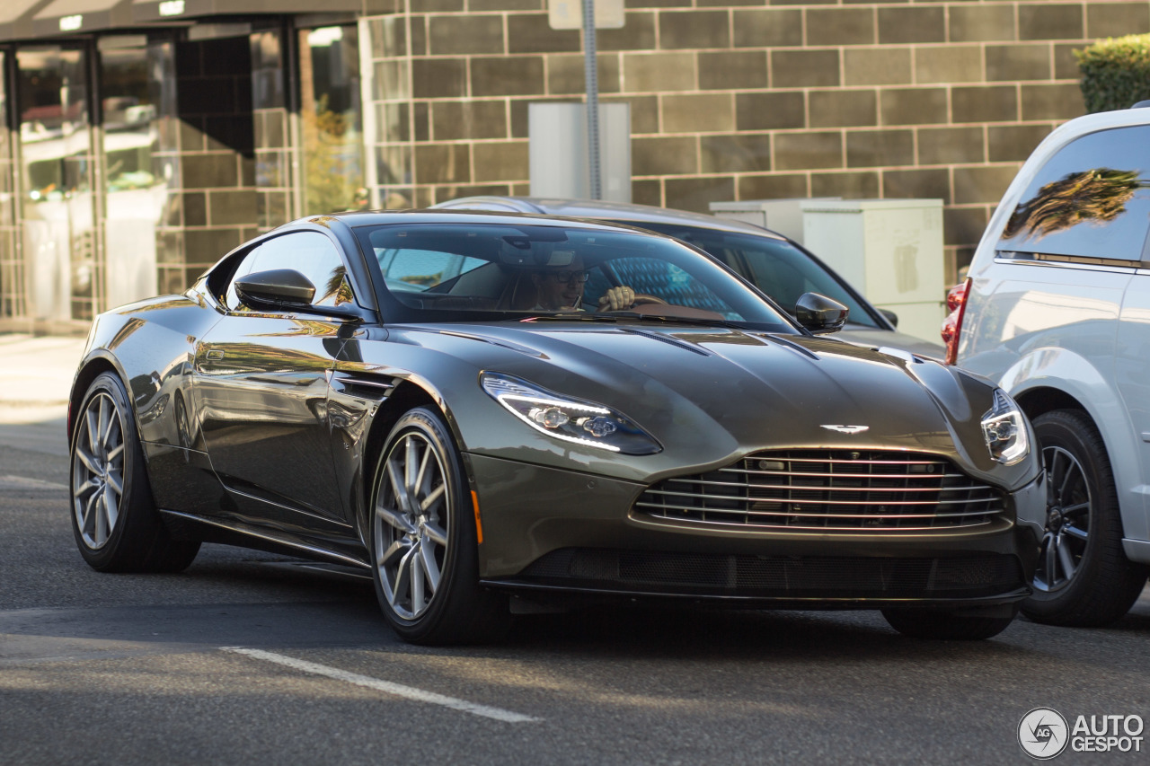 Aston Martin DB11