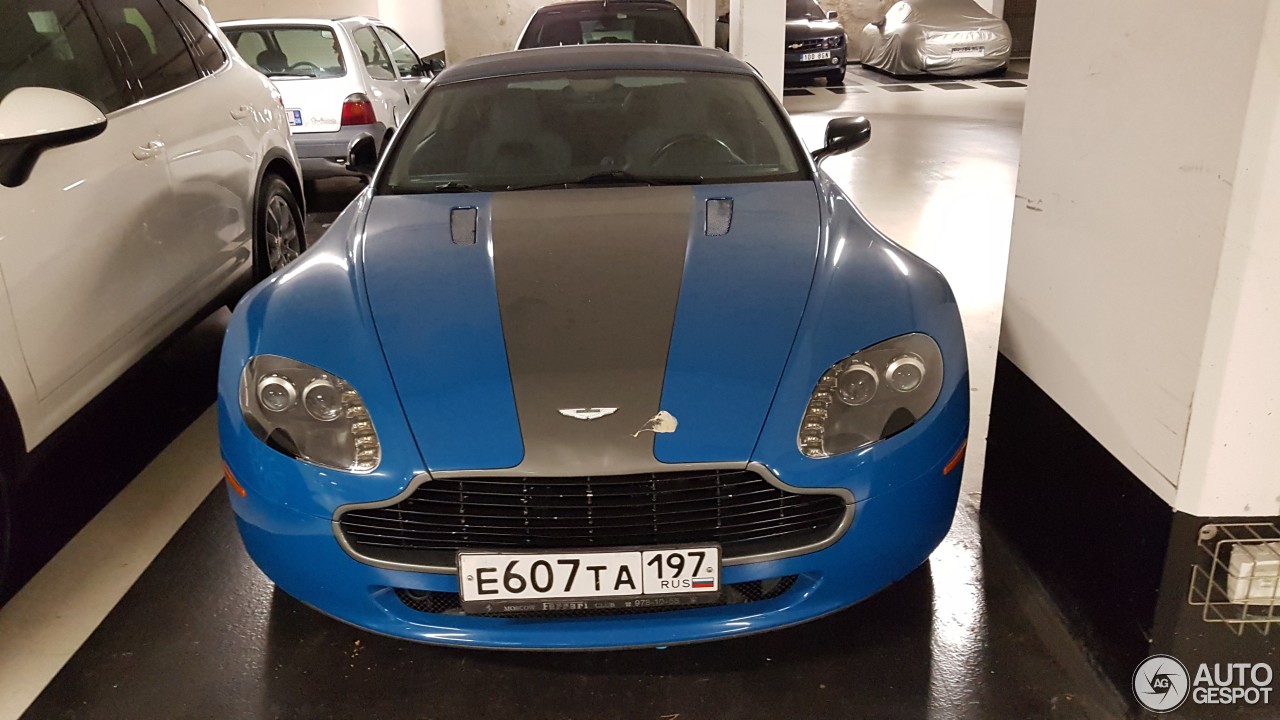 Aston Martin V8 Vantage Roadster