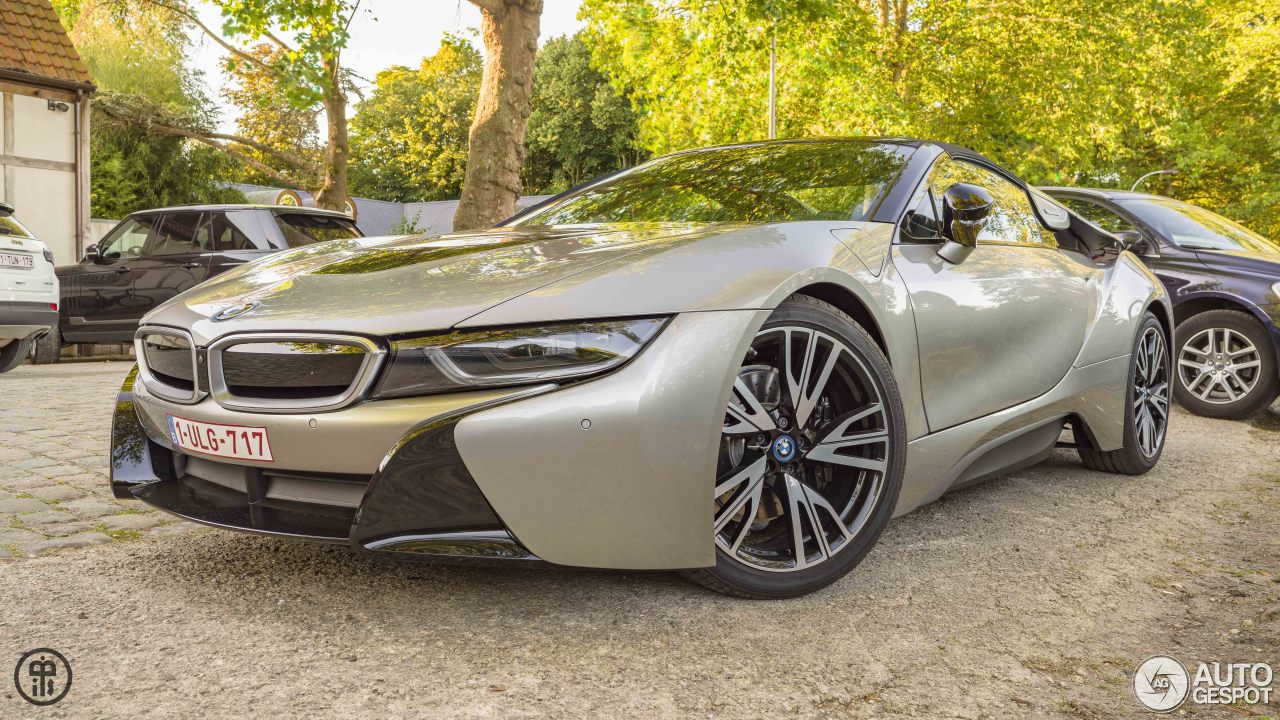 BMW i8 Roadster