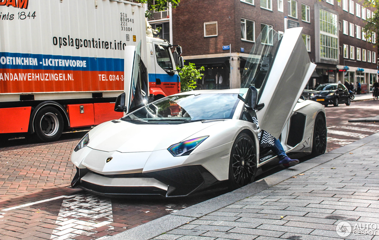 Lamborghini Aventador LP750-4 SuperVeloce