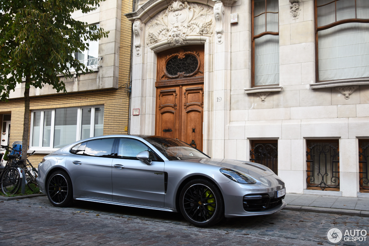 Porsche 971 Panamera Turbo S E-Hybrid Executive