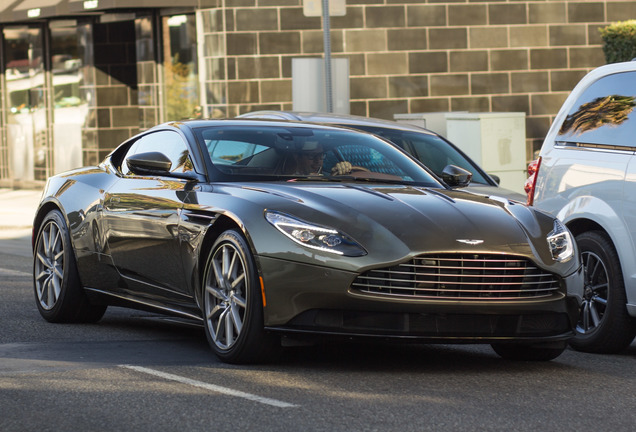 Aston Martin DB11