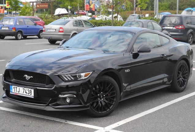 Ford Mustang GT 2015