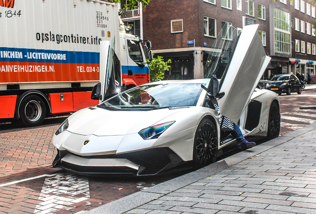 Lamborghini Aventador LP750-4 SuperVeloce