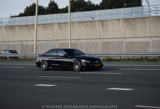 Mercedes-AMG C 63 S W205