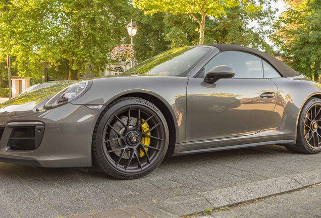 Porsche 991 Carrera 4 GTS Cabriolet MkII