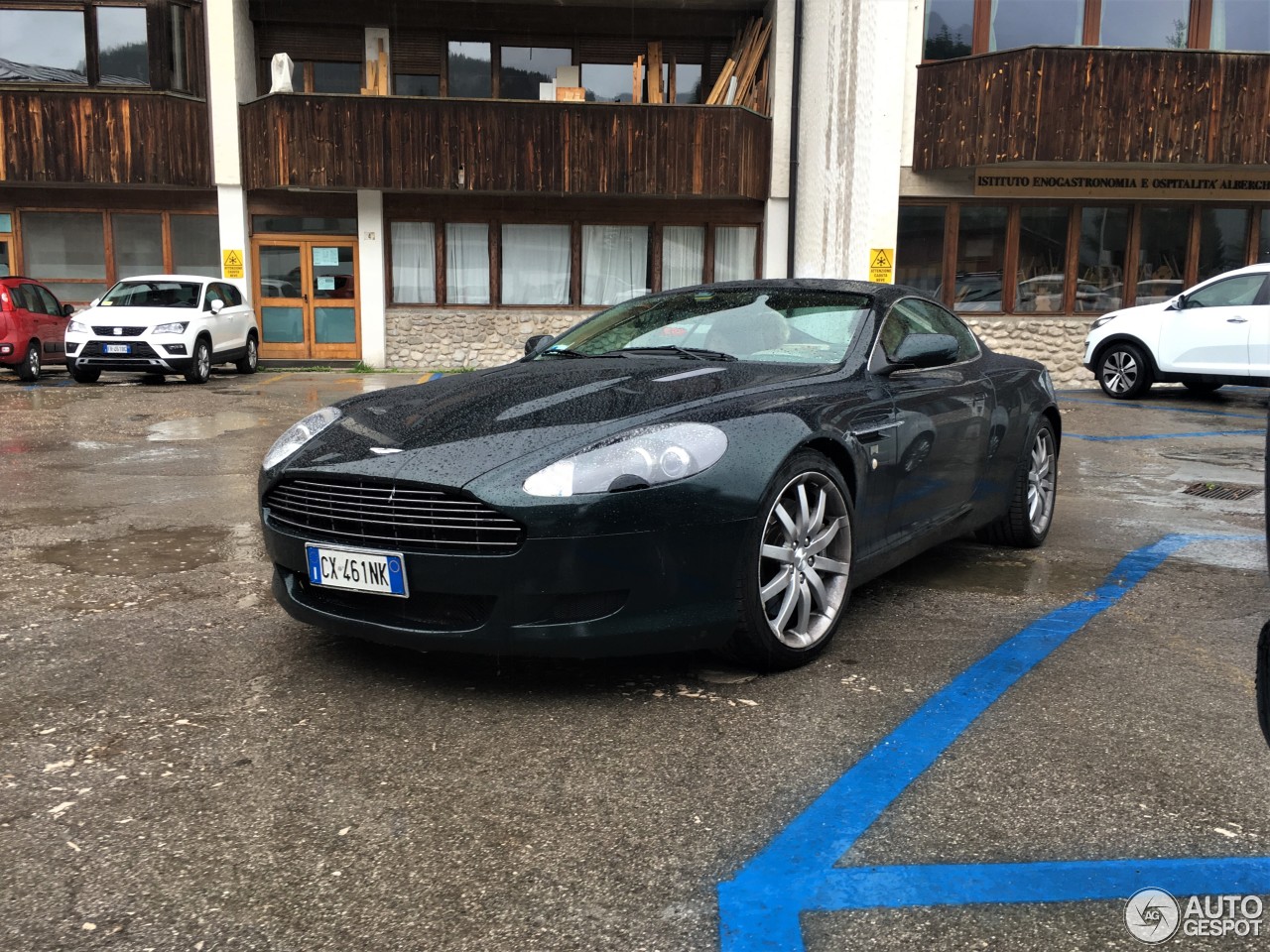 Aston Martin DB9