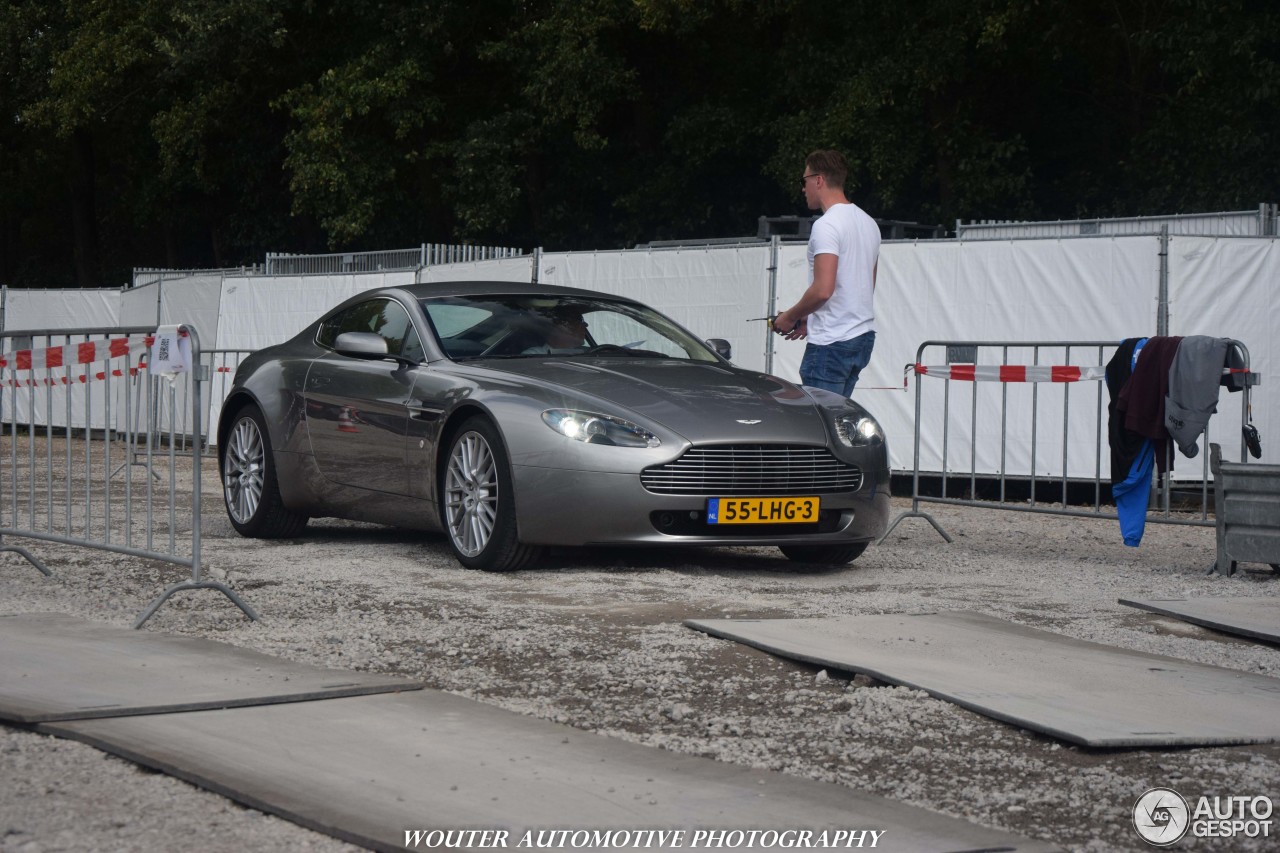 Aston Martin V8 Vantage