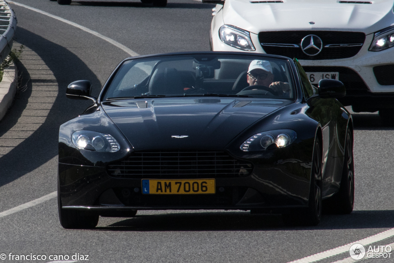 Aston Martin V8 Vantage Roadster 2012