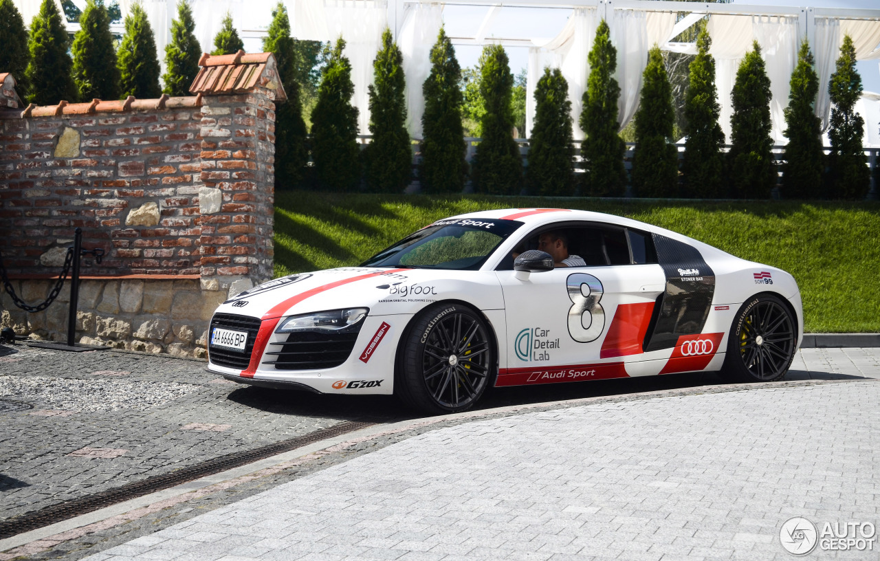 Audi R8