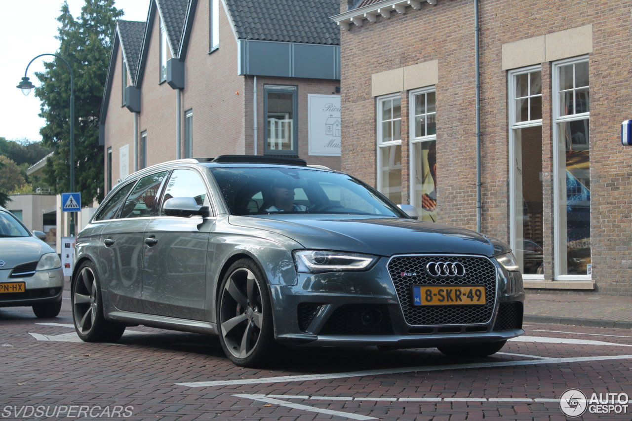 Audi RS4 Avant B8