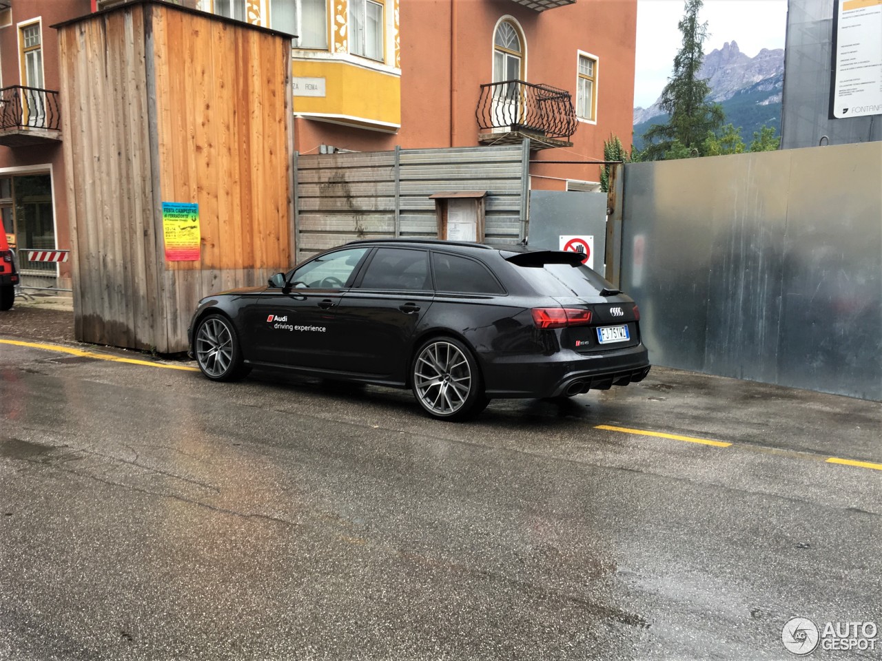 Audi RS6 Avant C7 2015