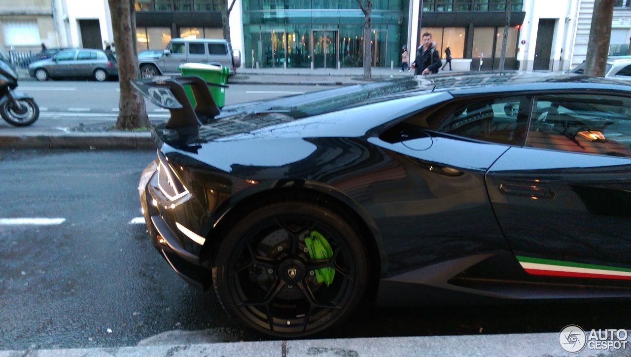 Lamborghini Huracán LP640-4 Performante