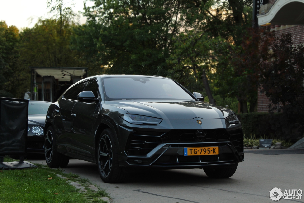 Lamborghini Urus