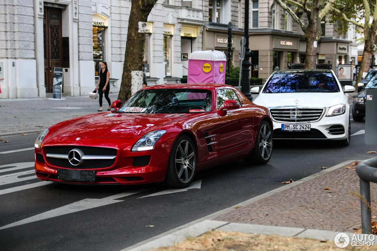 Mercedes-Benz SLS AMG