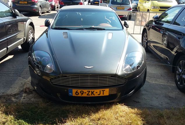 Aston Martin DB9 Volante