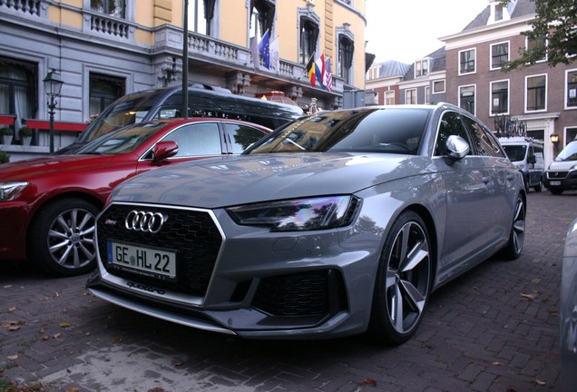 Audi RS4 Avant B9