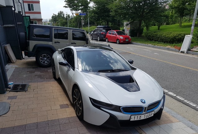 BMW i8