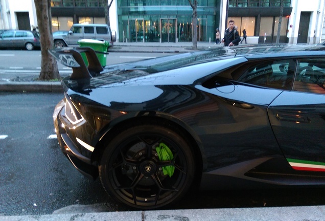 Lamborghini Huracán LP640-4 Performante