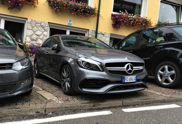 Mercedes-AMG A 45 W176 2015