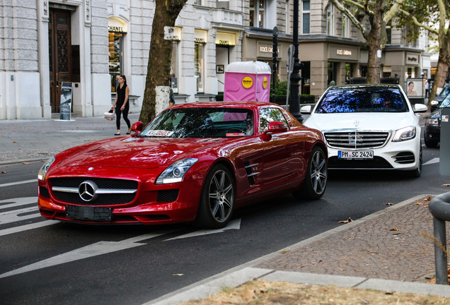 Mercedes-Benz SLS AMG