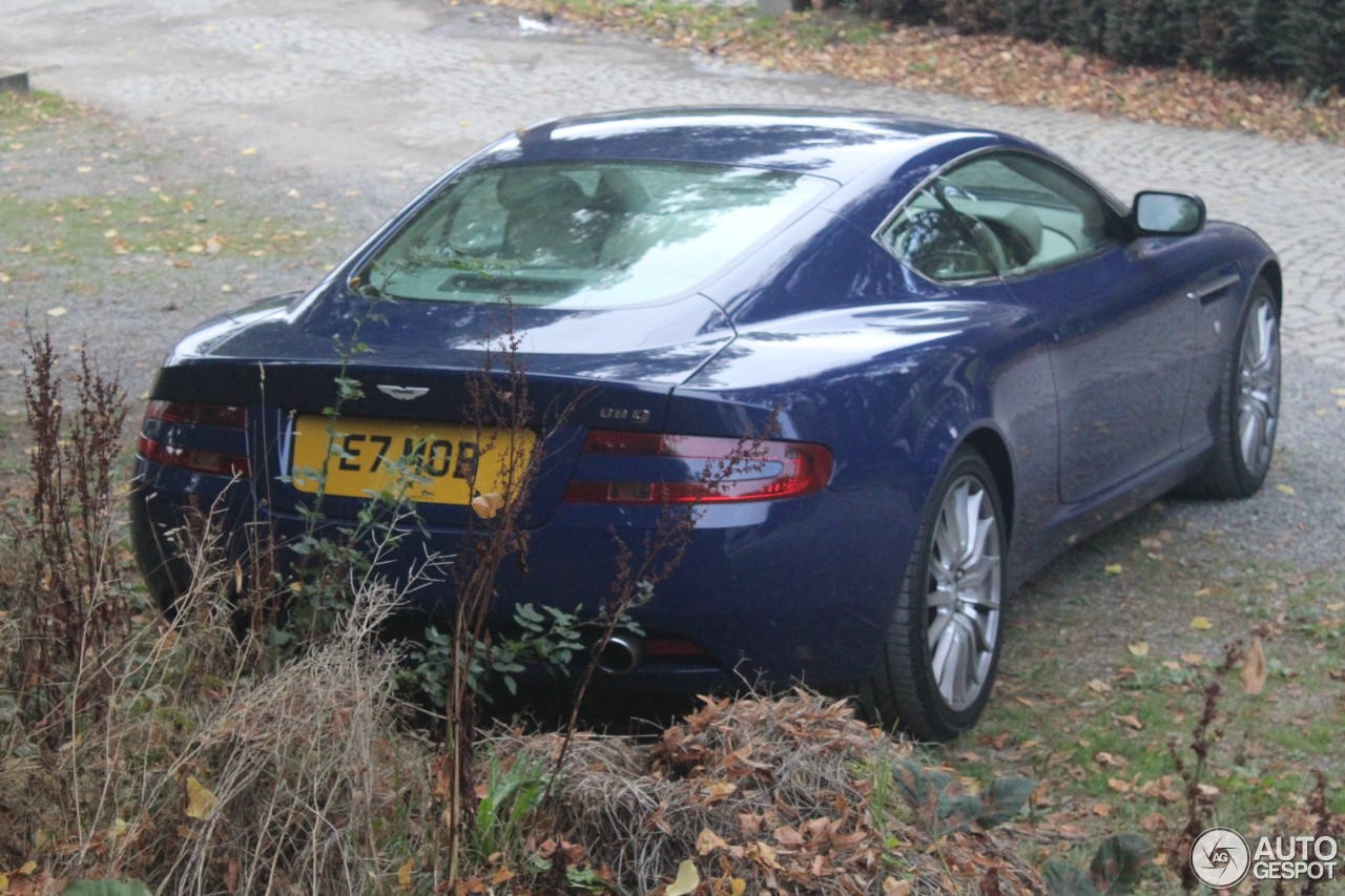 Aston Martin DB9