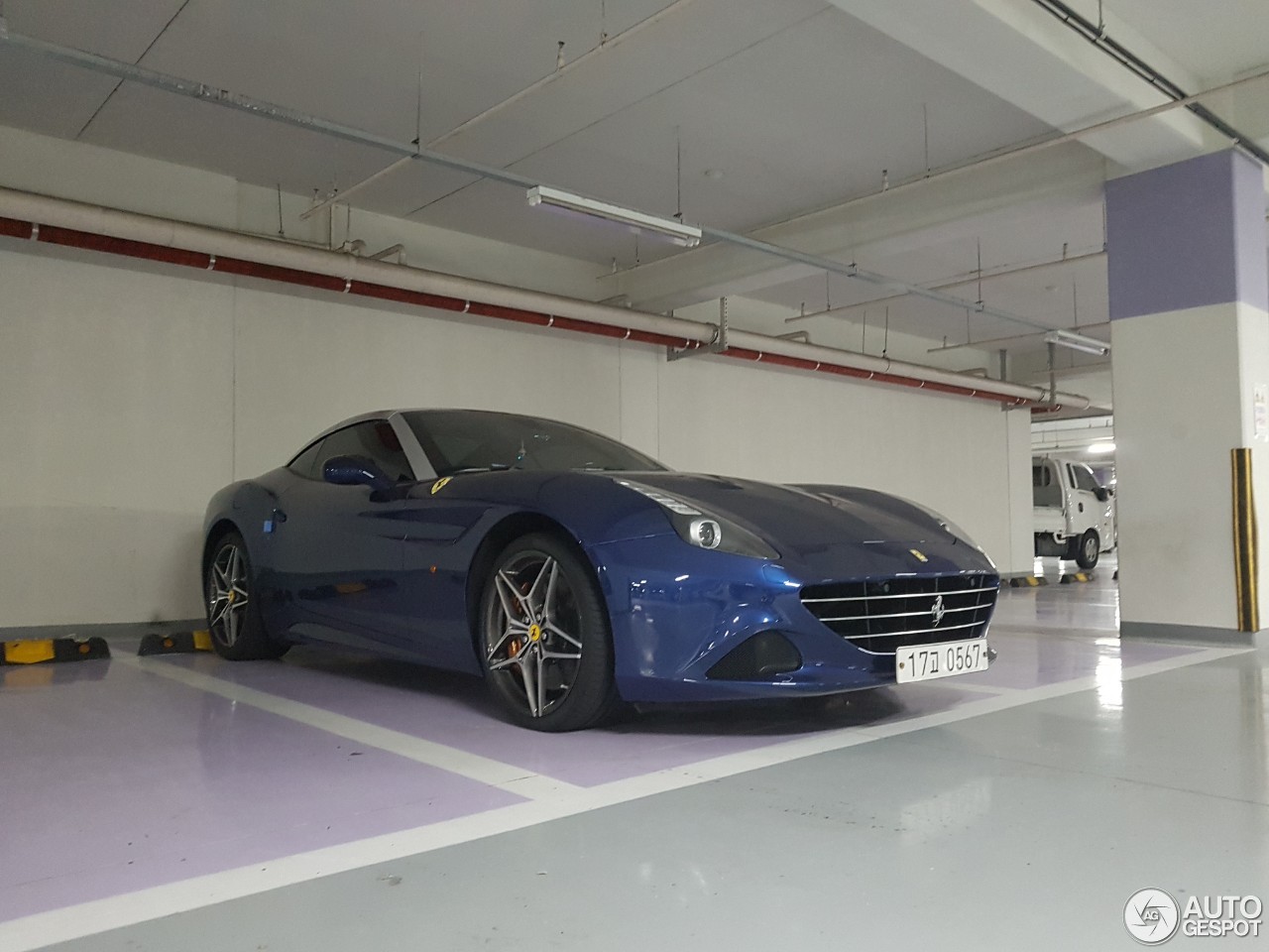 Ferrari California T