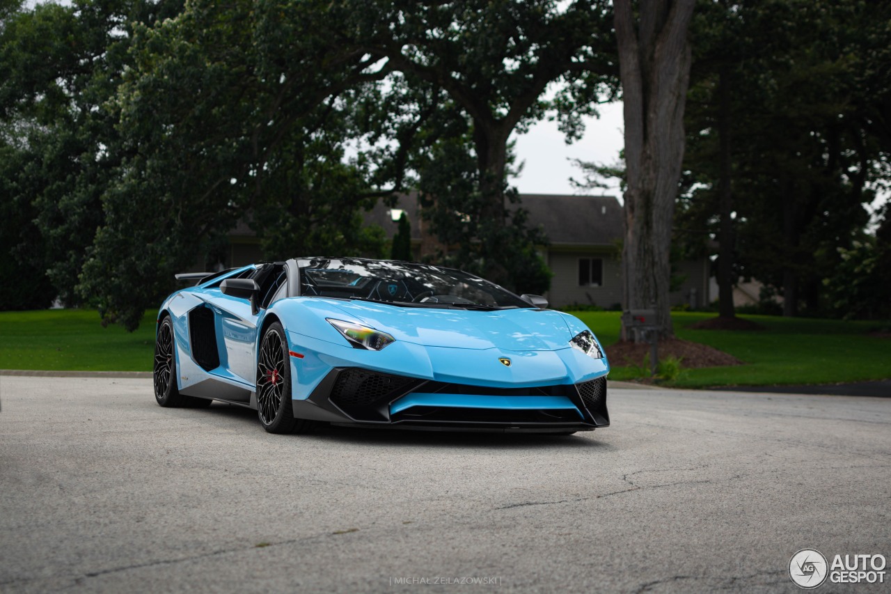 Lamborghini Aventador LP750-4 SuperVeloce Roadster