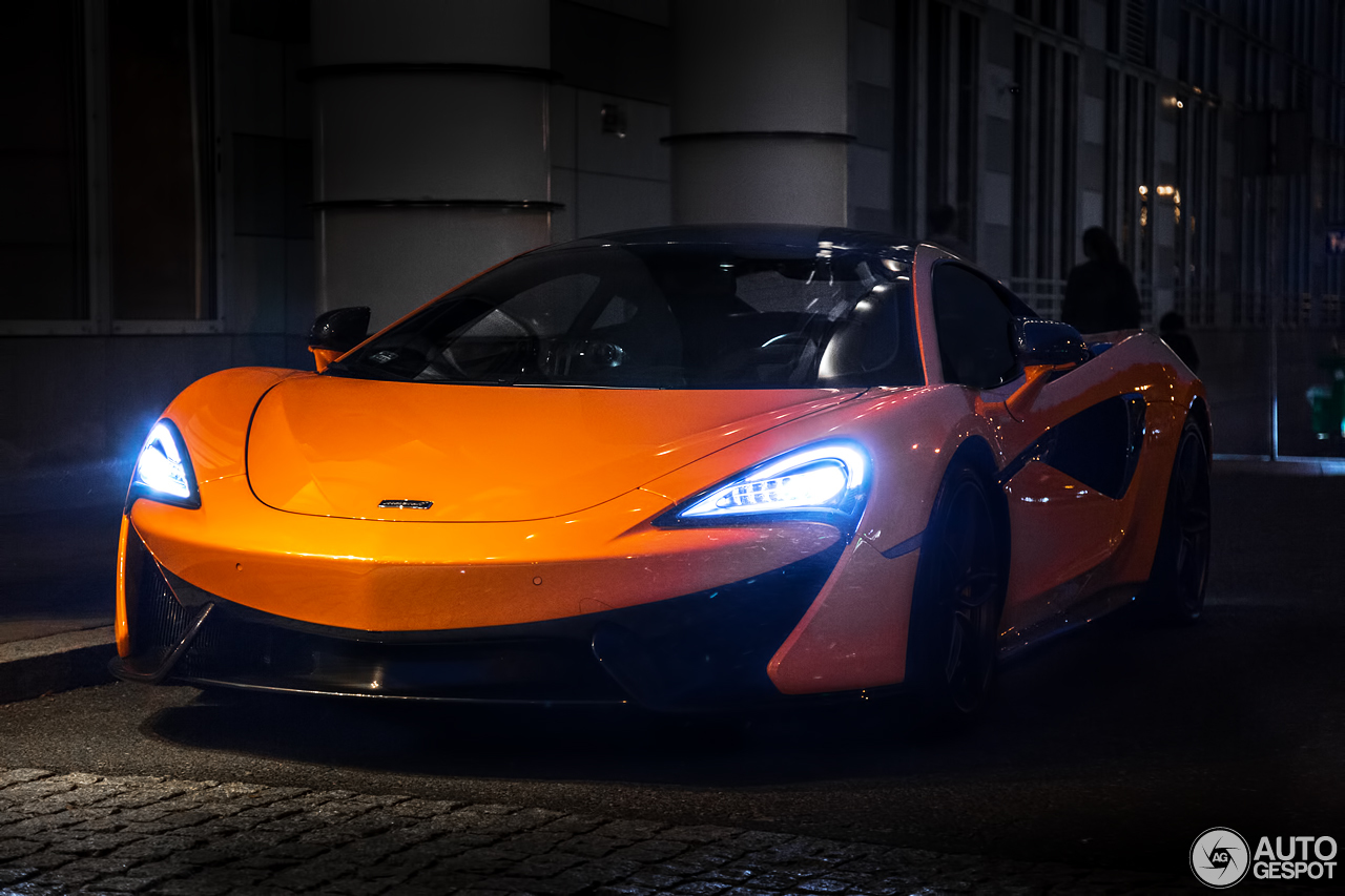 McLaren 570S