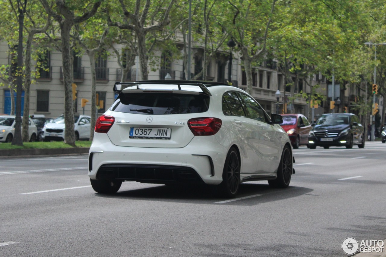 Mercedes-AMG A 45 W176 2015