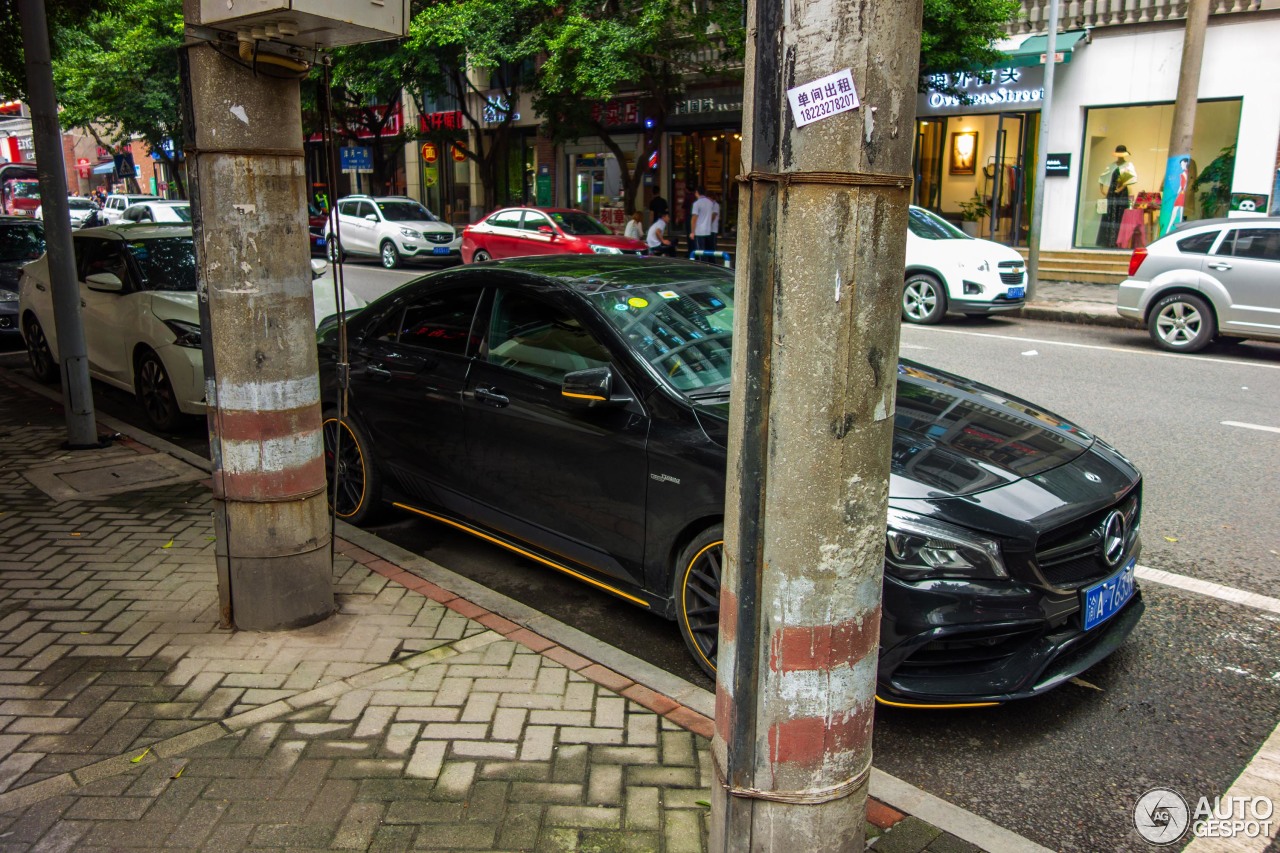 Mercedes-AMG CLA 45 C117 Yellow Night Edition