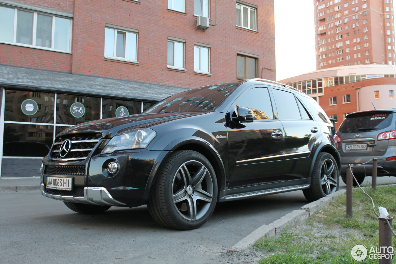 Mercedes-Benz ML 63 AMG 10th Anniversary