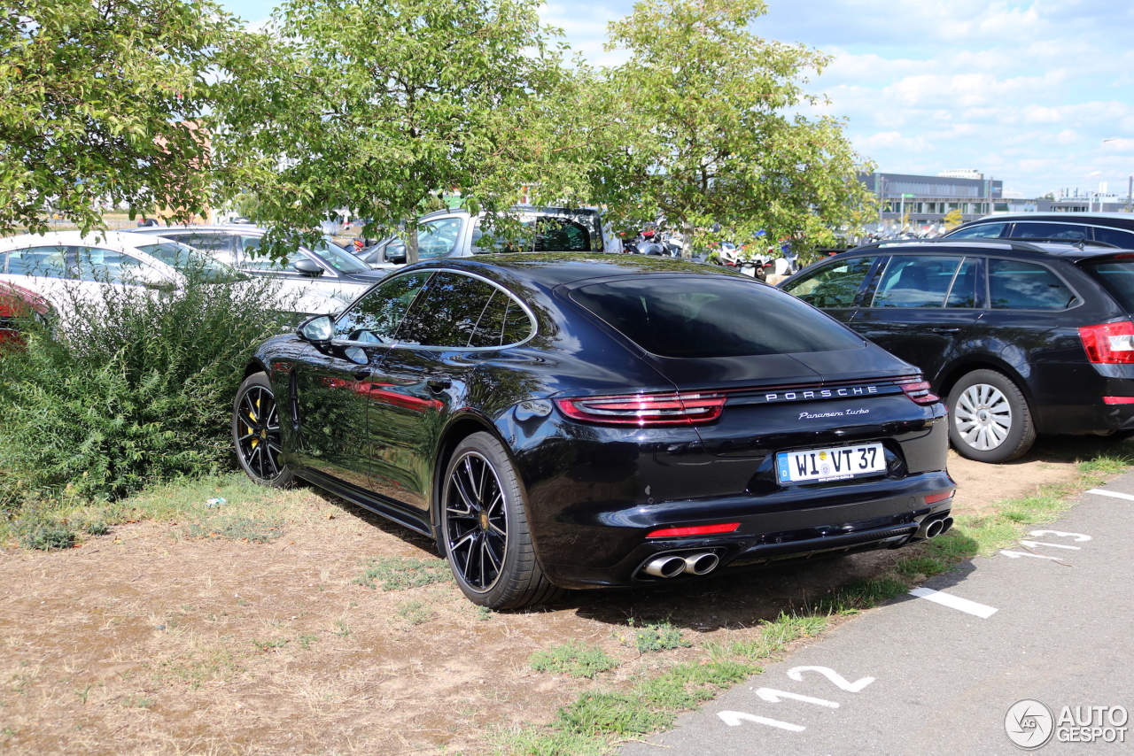 Porsche 971 Panamera Turbo