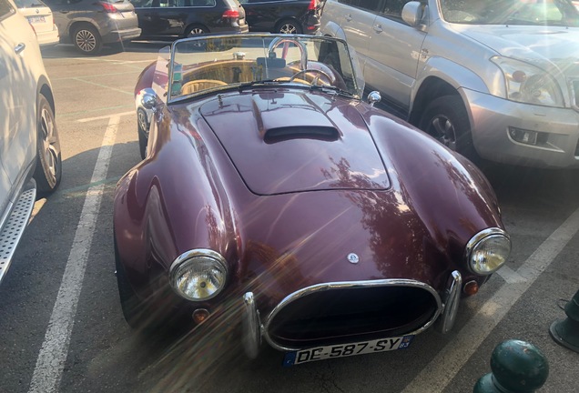 AC Cobra 427