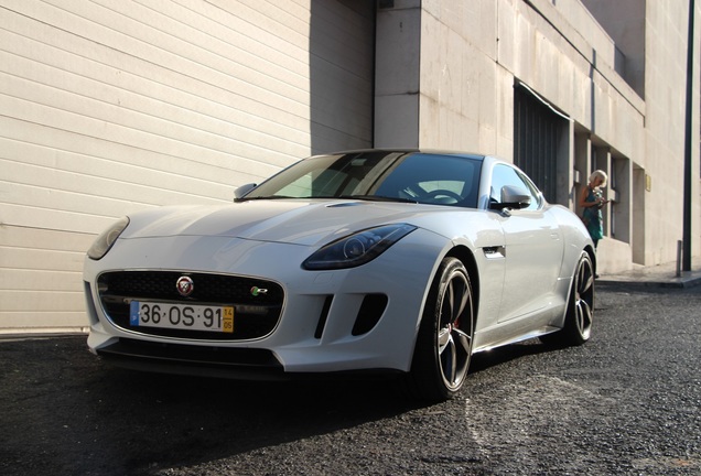 Jaguar F-TYPE R Coupé