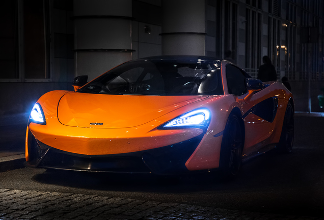 McLaren 570S