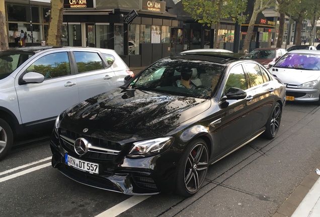 Mercedes-AMG E 63 S W213