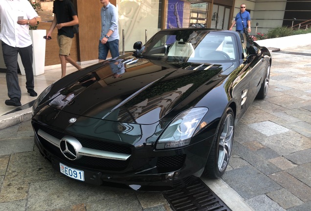 Mercedes-Benz SLS AMG Roadster