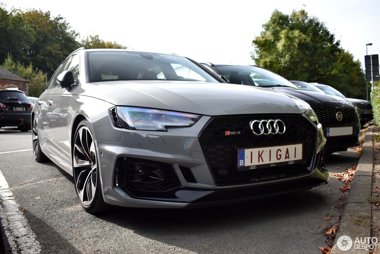 Audi RS4 Avant B9