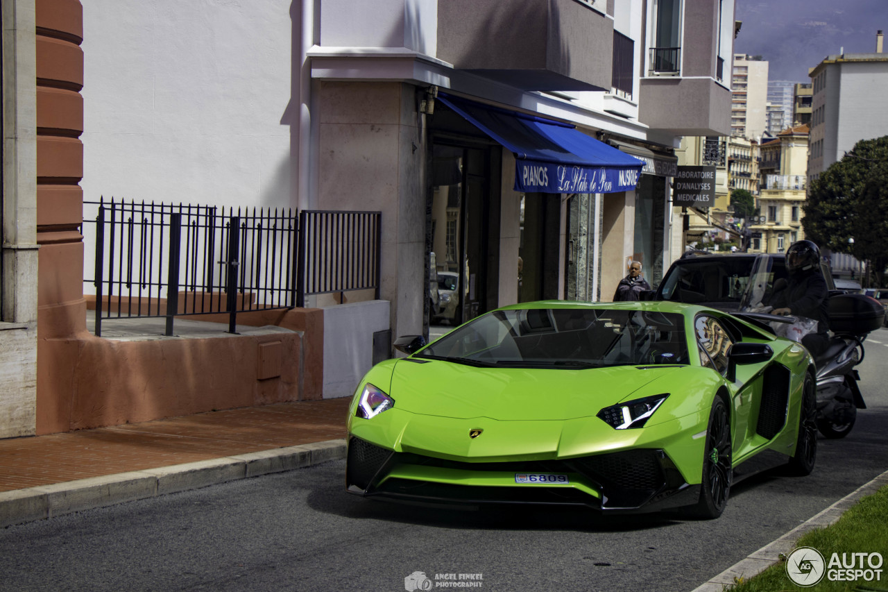 Lamborghini Aventador LP750-4 SuperVeloce