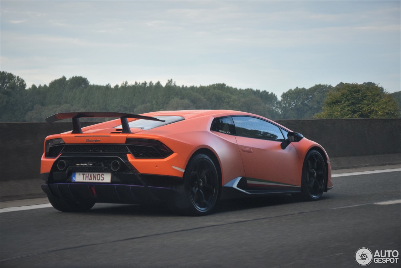 Lamborghini Huracán LP640-4 Performante