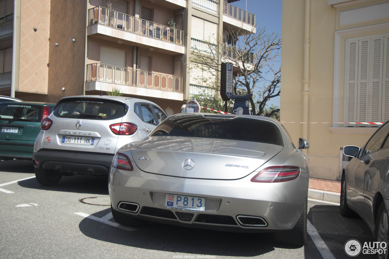 Mercedes-Benz SLS AMG