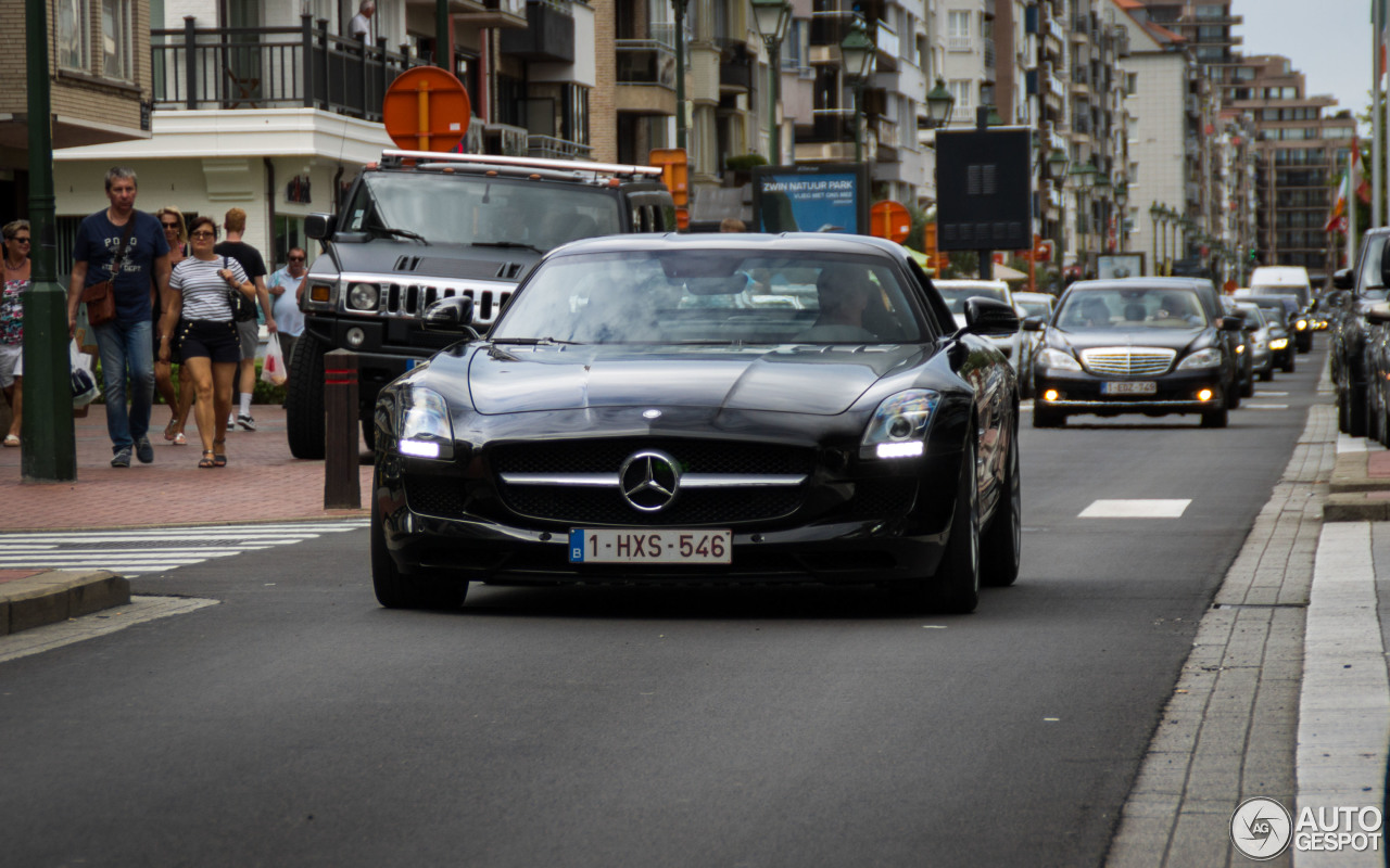 Mercedes-Benz SLS AMG