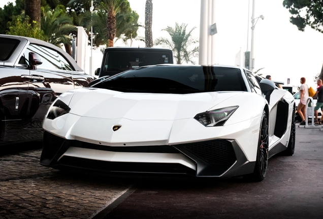 Lamborghini Aventador LP750-4 SuperVeloce Roadster