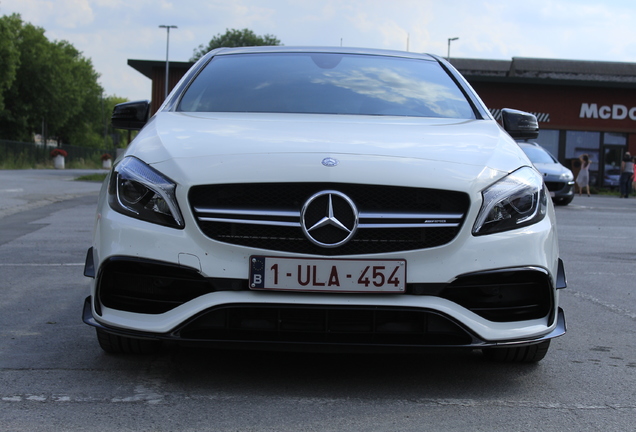 Mercedes-AMG A 45 W176 2015