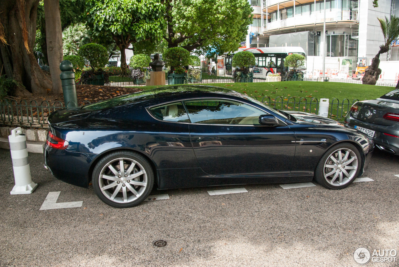 Aston Martin DB9